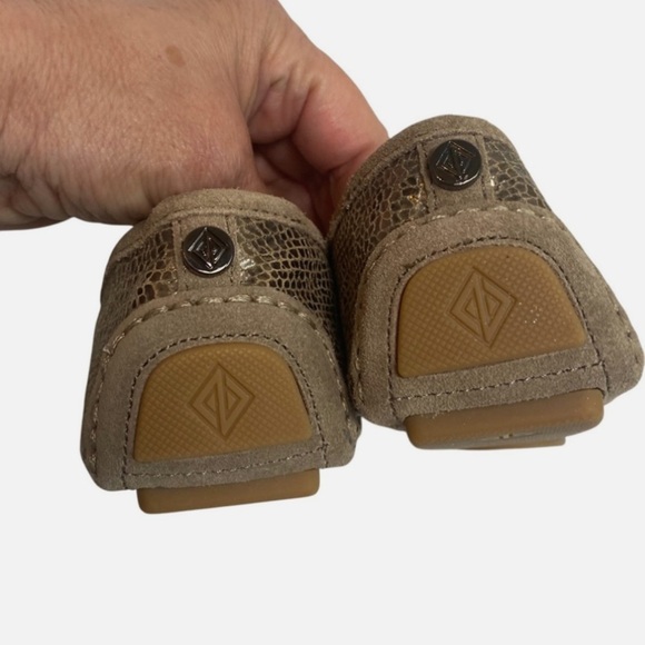 NWOB Donald Pliner Raya Leather Ballet Flat Meets Driving Moccasin Loafer 6.5 - Picture 7 of 8